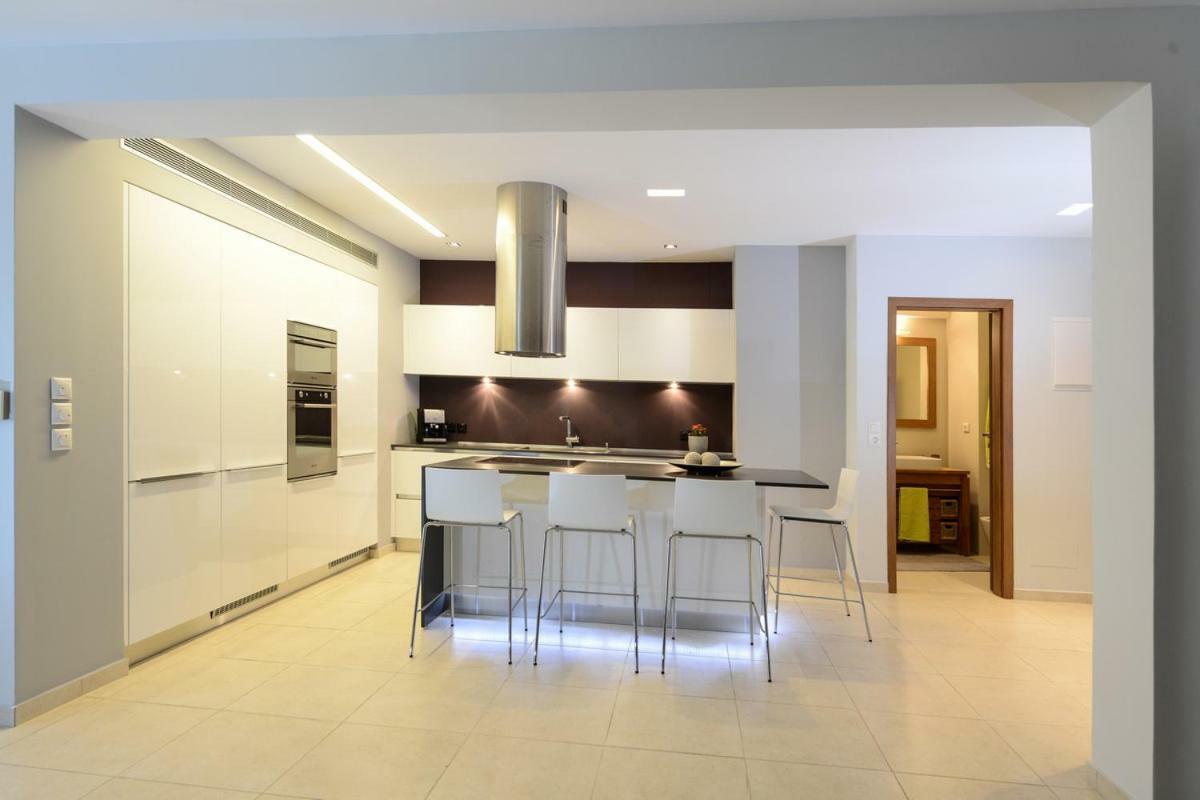 Spacious Fully Equipped 3Bd 2Bath Apt In The Heart Of City With Balconies Ac And Fast Wifi #2 Heraklion Exterior foto